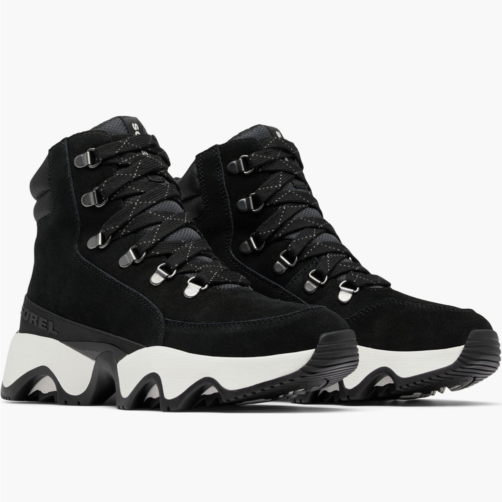 NWOB Sorel Kinetic Impact Conquest Waterproof Sneaker Boots